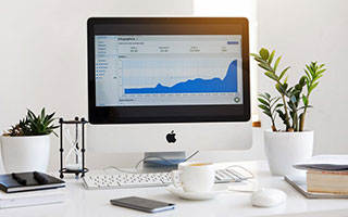 大股票论坛:股票配资一览表最新-AI交易再遭重挫！甲骨文据悉将部分OpenAI数据中心项目推迟至2028年